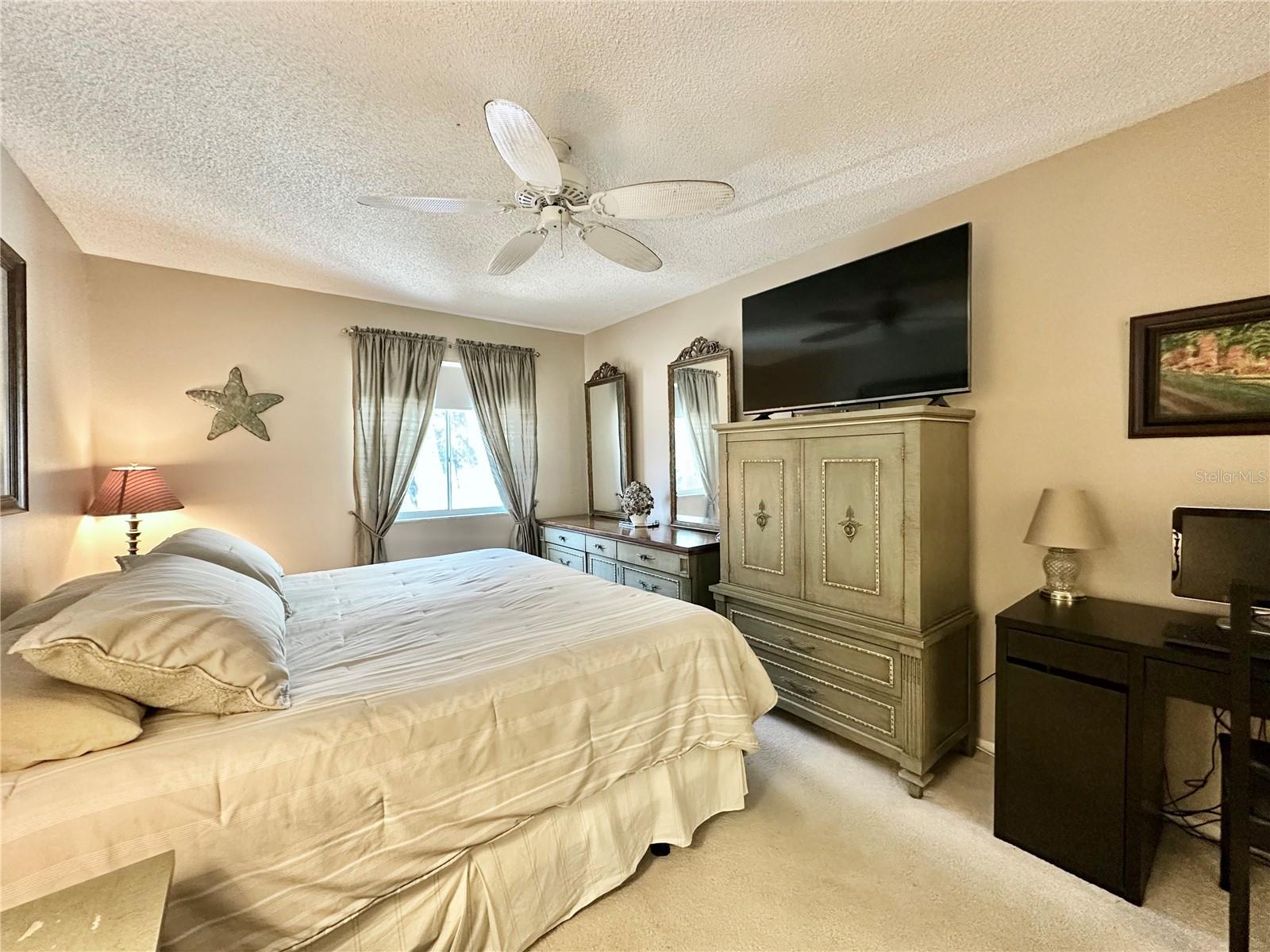 LIVE OAK VILLAGE CONDOS - Residential