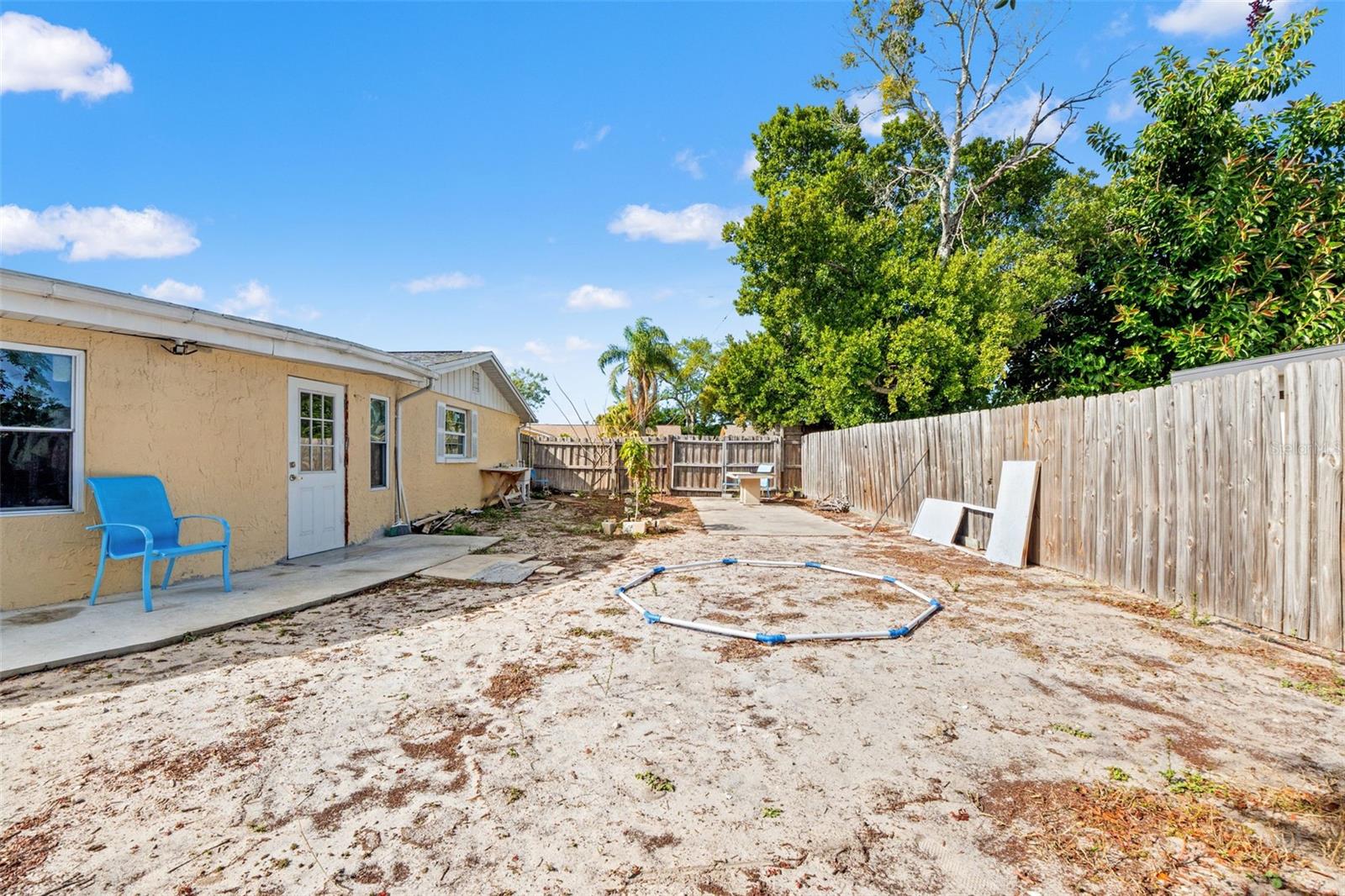 ALOHA GARDENS - Residential