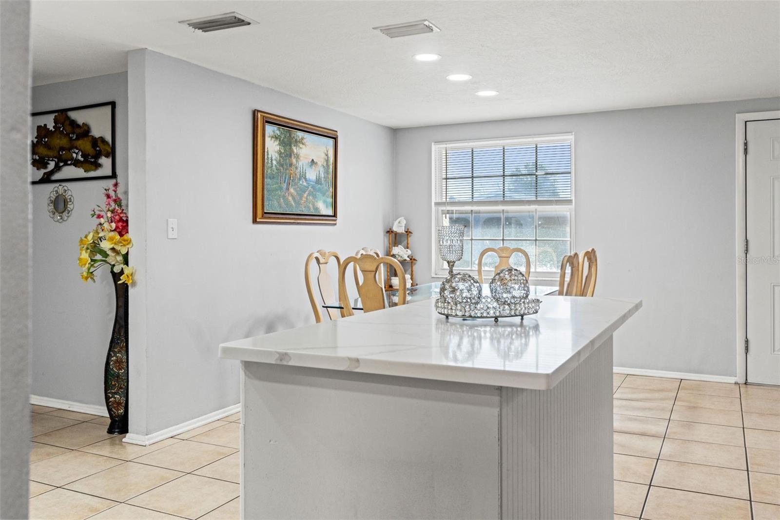 ALOHA GARDENS - Residential