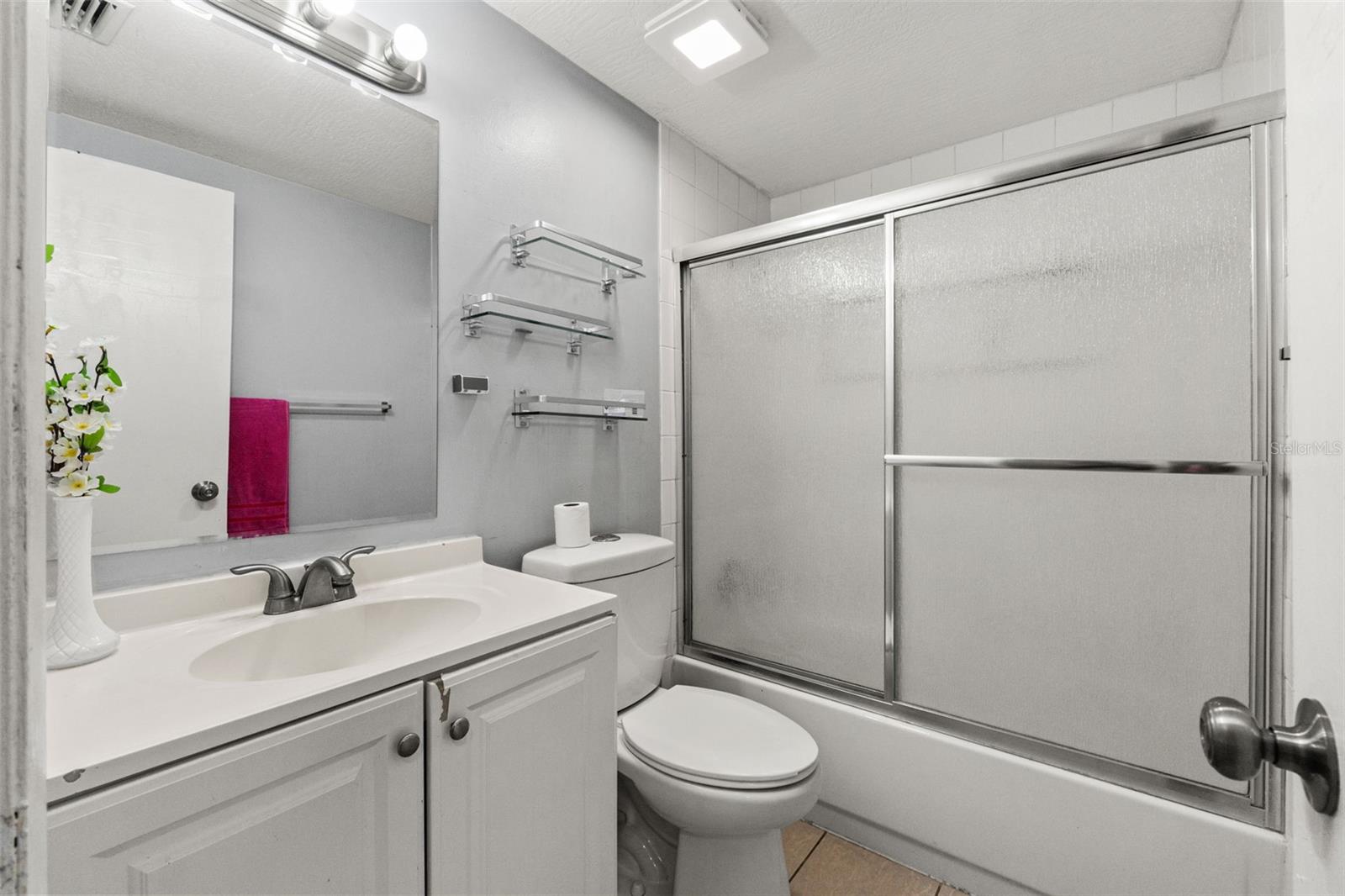 ALOHA GARDENS - Residential