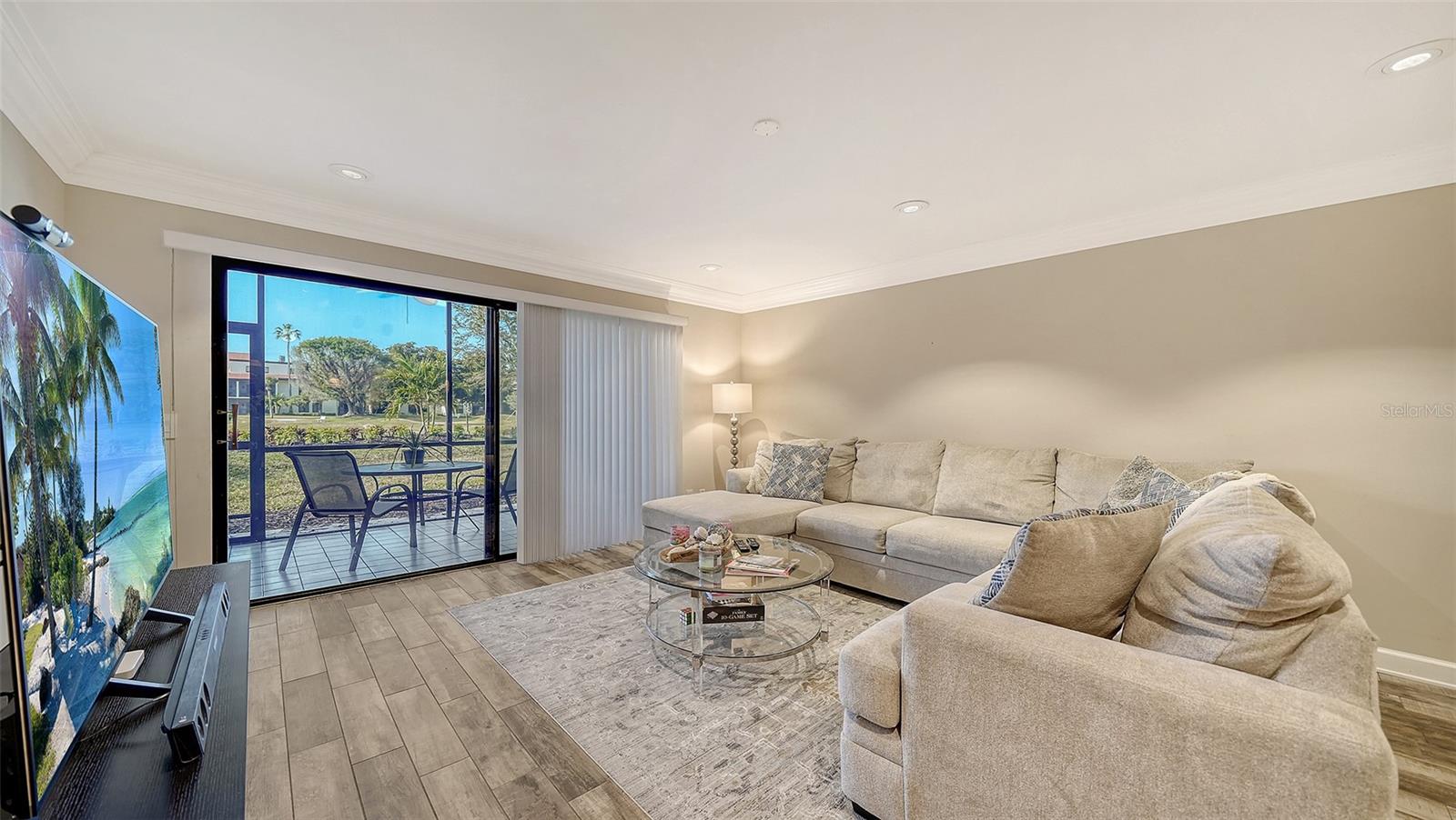 SEAPLACE I - Residential