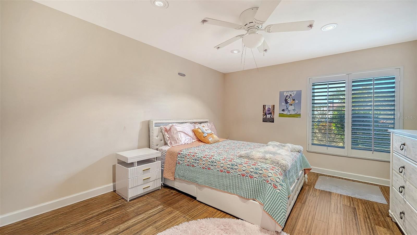 SEAPLACE I - Residential