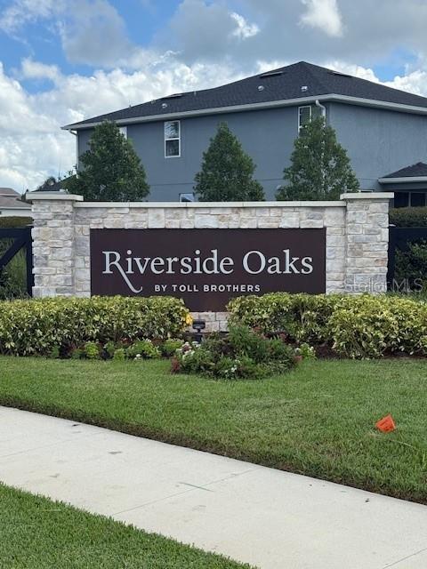 RIVERSIDE OAKS - Residential
