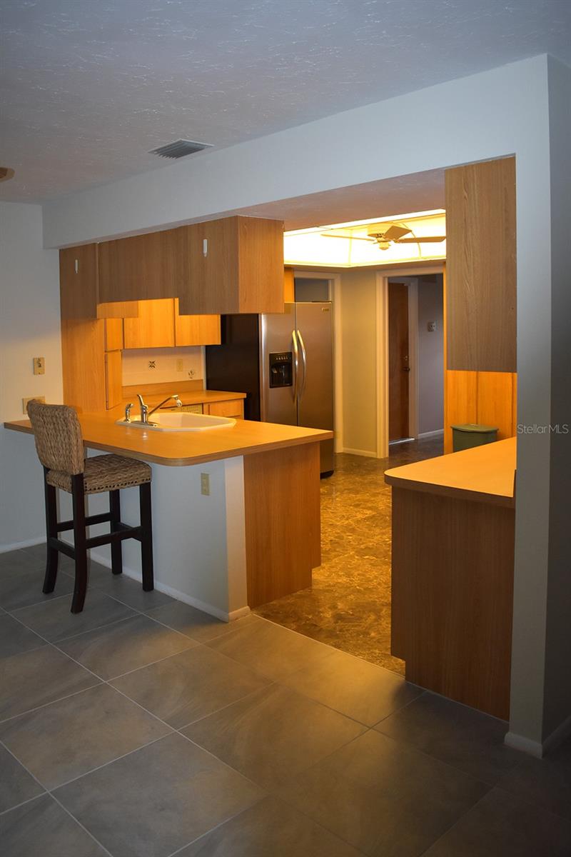 HOURGLASS LAKE ESTATES - Residential Lease