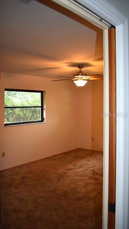 HOURGLASS LAKE ESTATES - Residential Lease