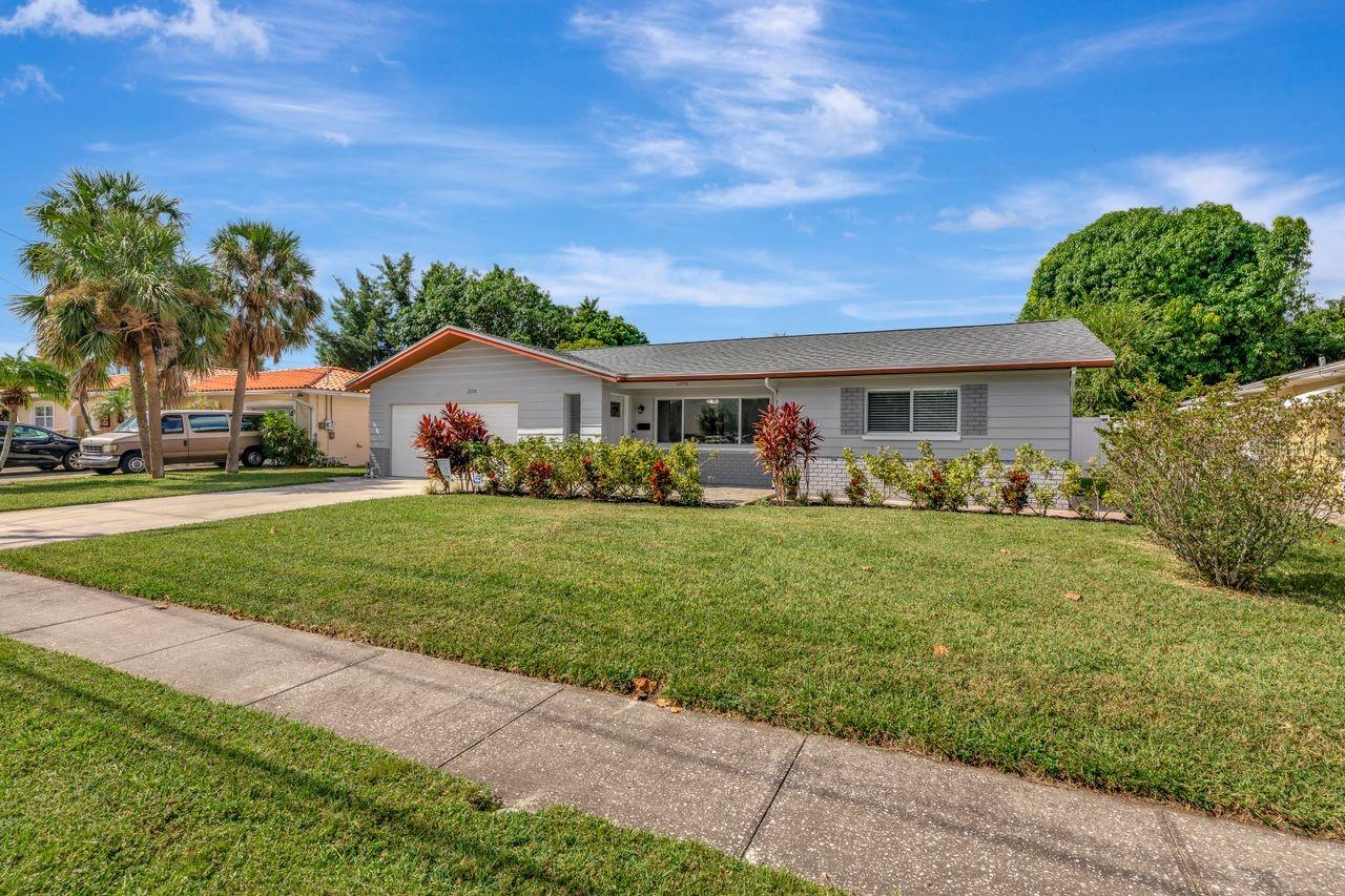 2098 35TH STREET N