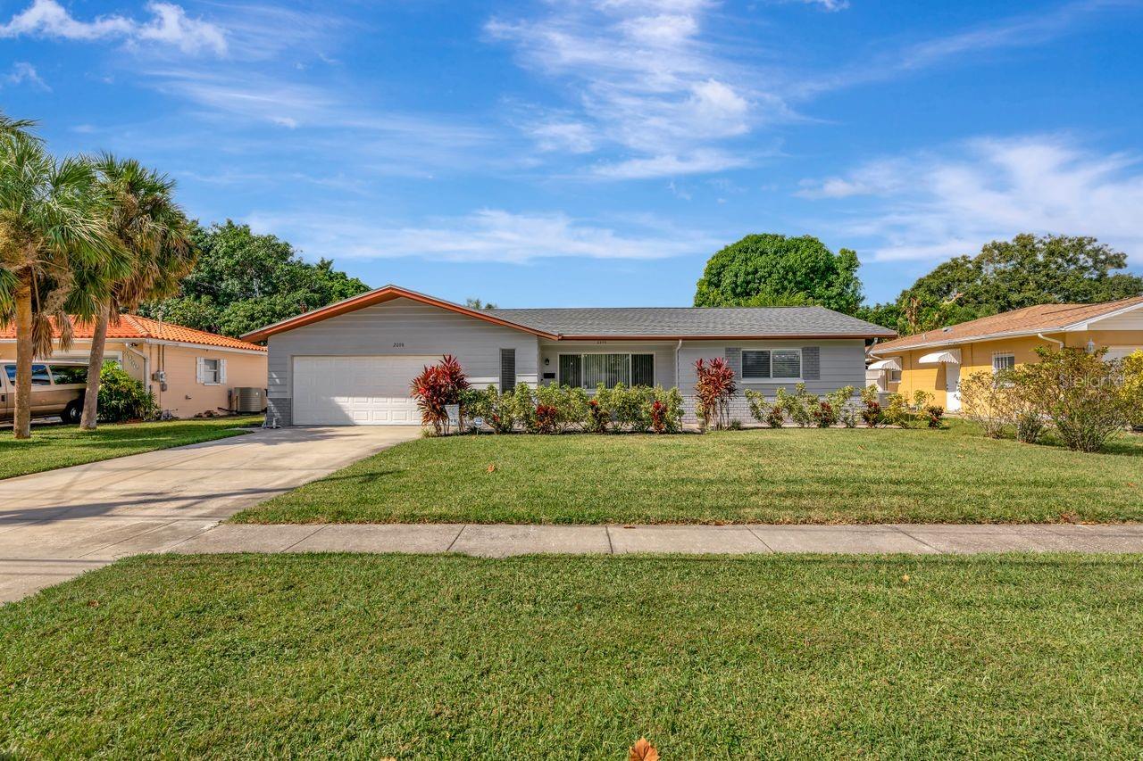 2098 35TH STREET N
