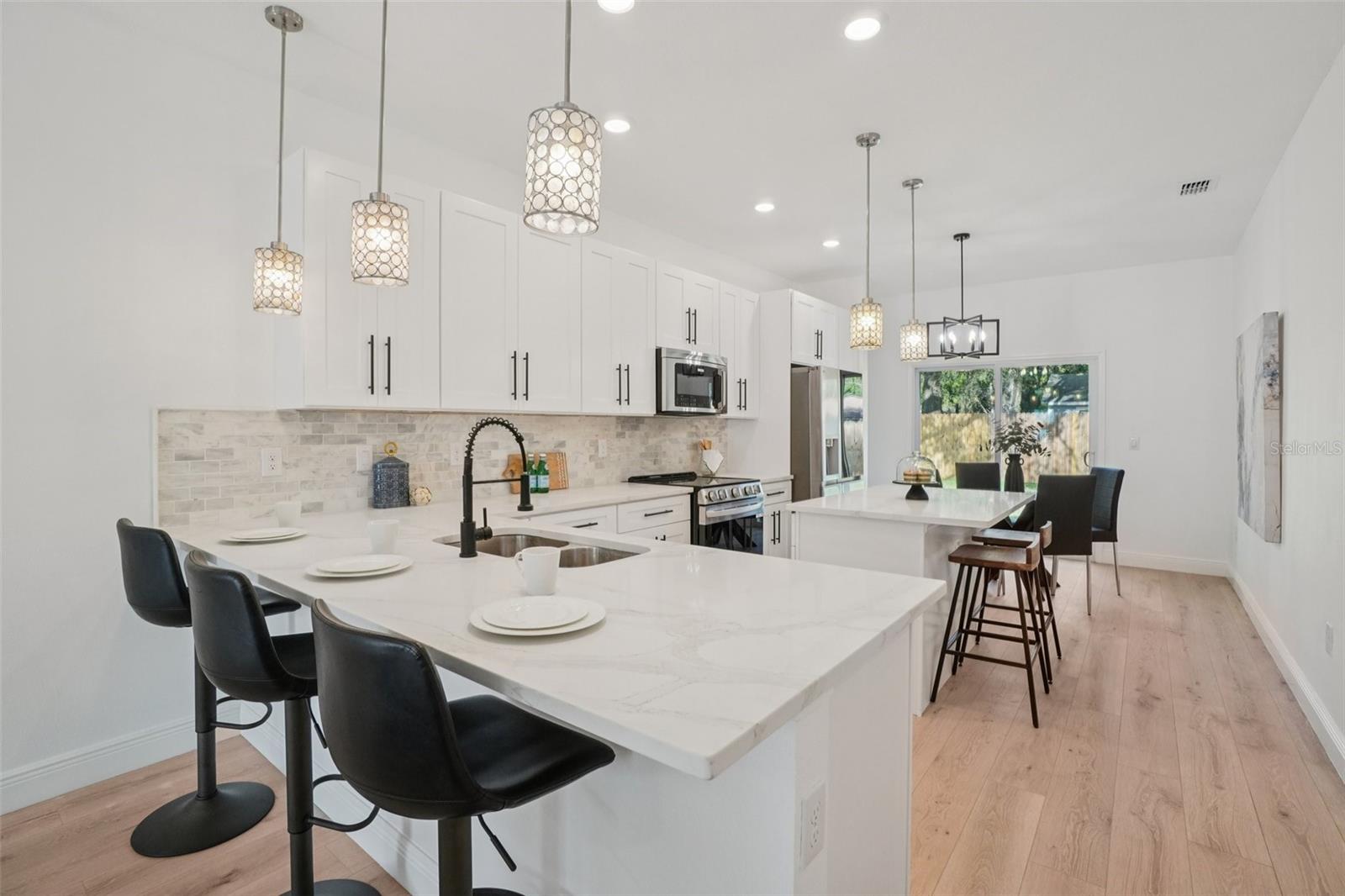 FERN CLIFF - Residential