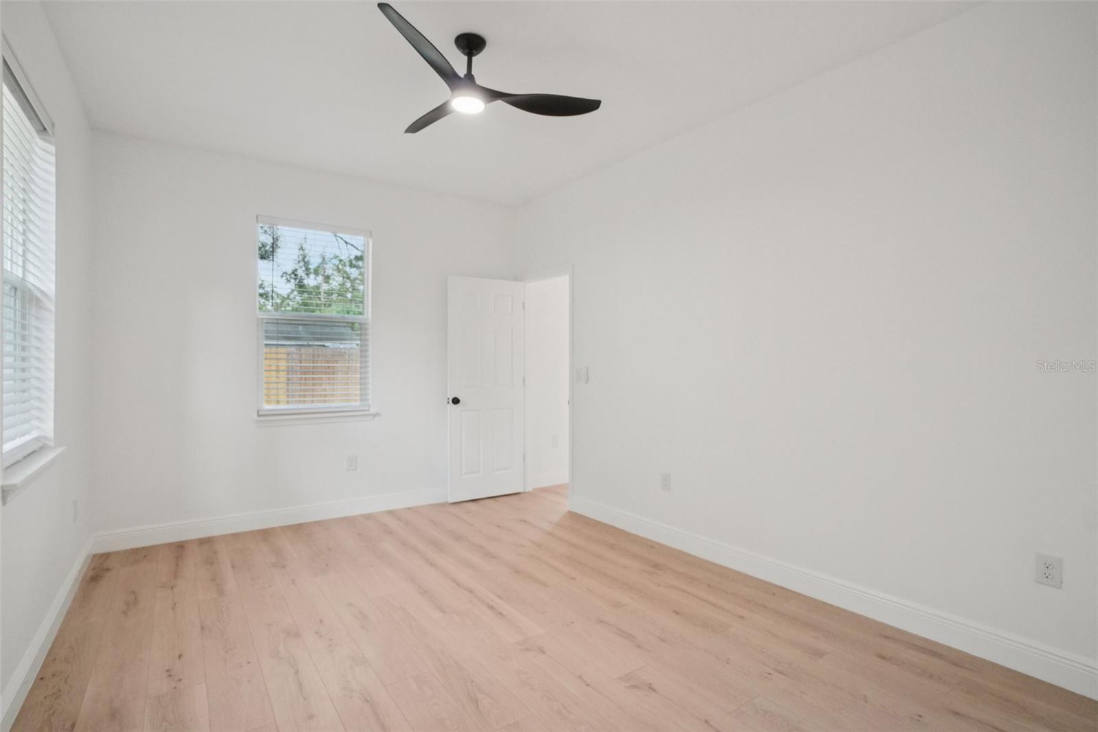 FERN CLIFF - Residential