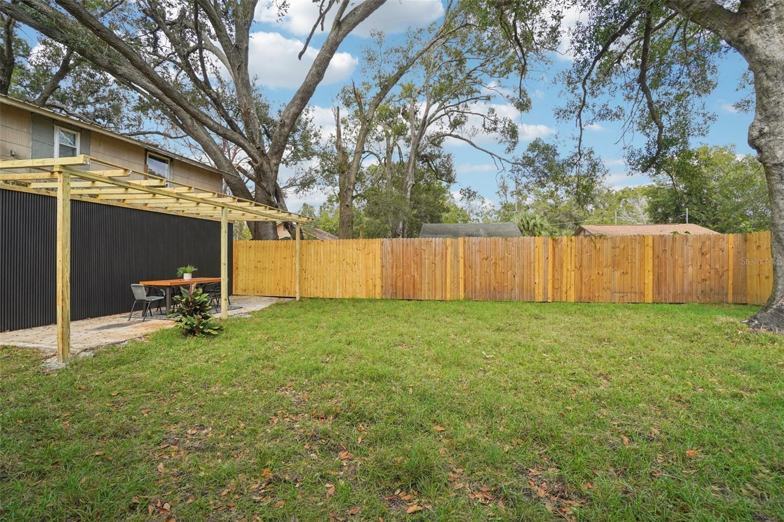 FERN CLIFF - Residential