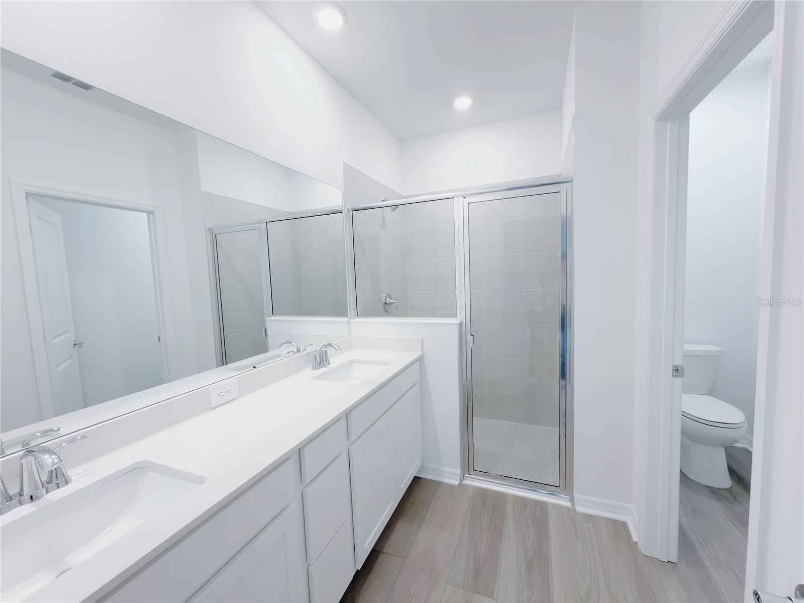 GRAND PARK - Residential Lease