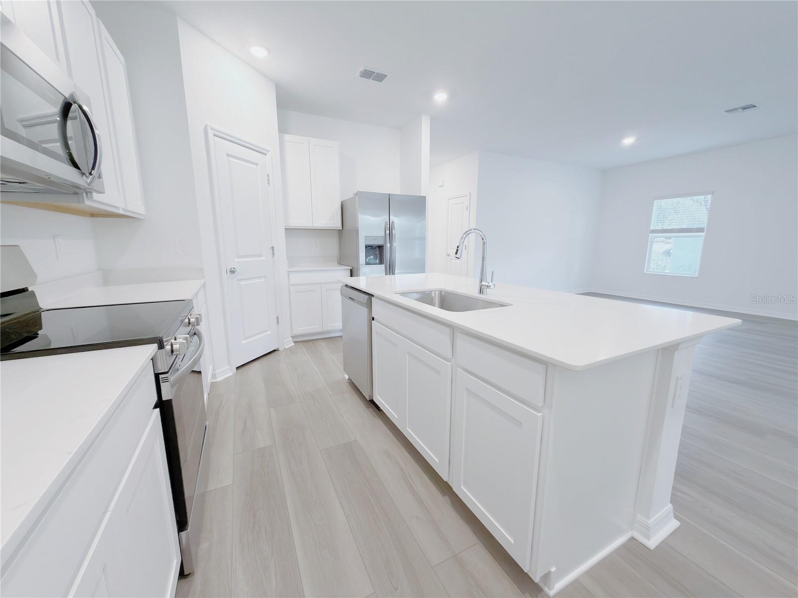 GRAND PARK - Residential Lease