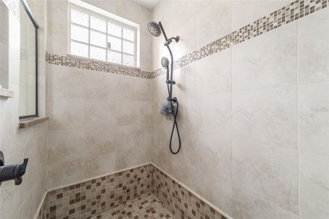 Tiny photo for 3907 SE 10th Avenue, Ocala, FL 34480 (MLS # OM710453)