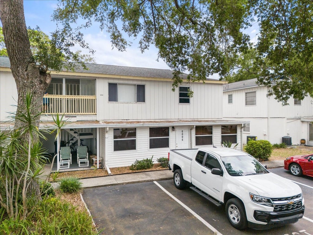 Photo of 6010 Lilli Way #6010, Bradenton, FL 34207 (MLS # A4708844)