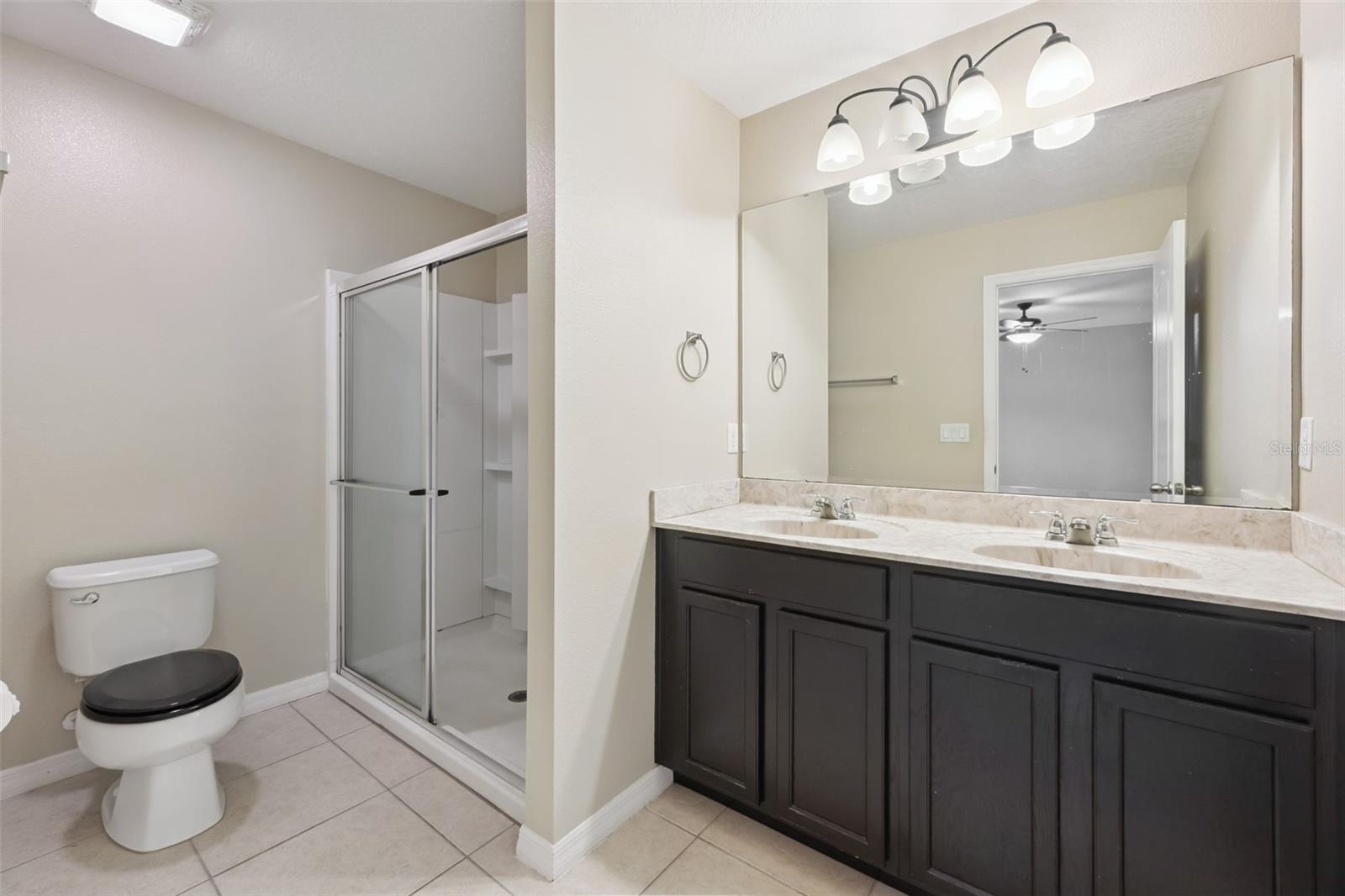 VILLAS AT TUCKER OAKS - Residential Lease