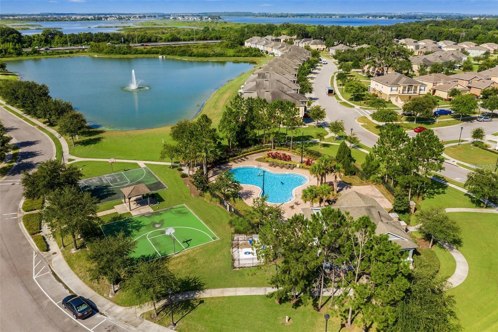 VILLAS AT TUCKER OAKS - Residential Lease