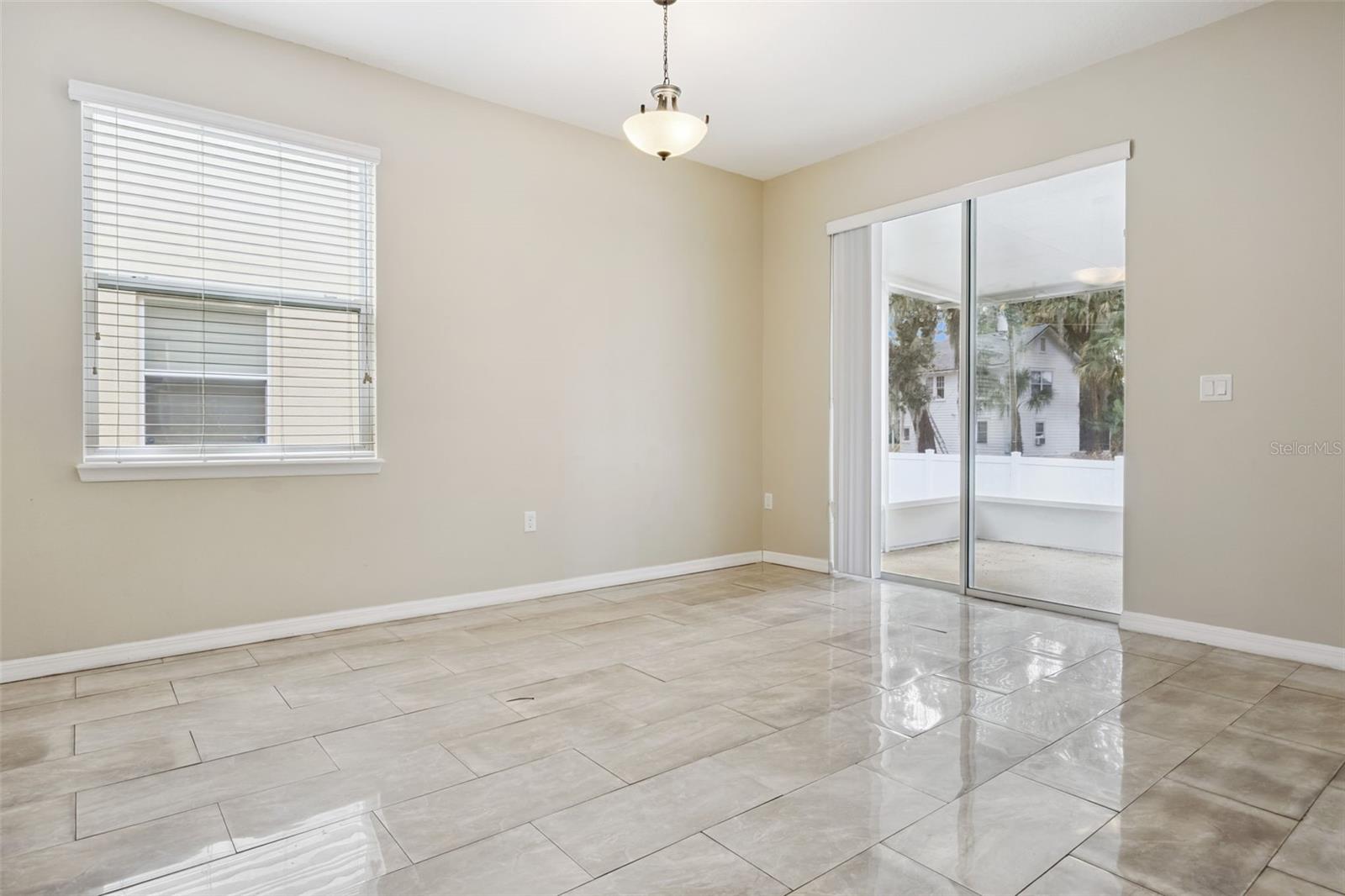 VILLAS AT TUCKER OAKS - Residential Lease