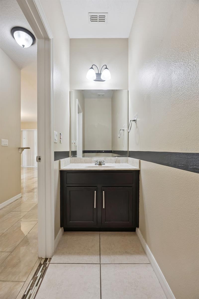 VILLAS AT TUCKER OAKS - Residential Lease