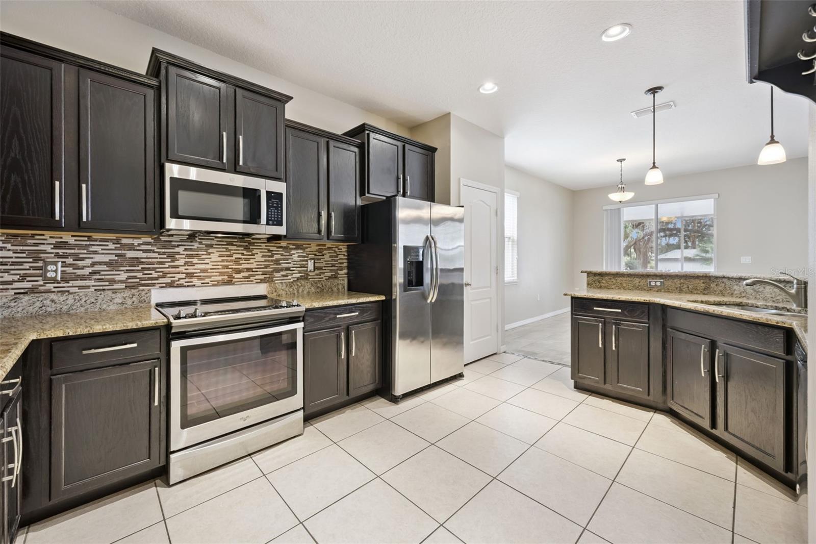 VILLAS AT TUCKER OAKS - Residential Lease