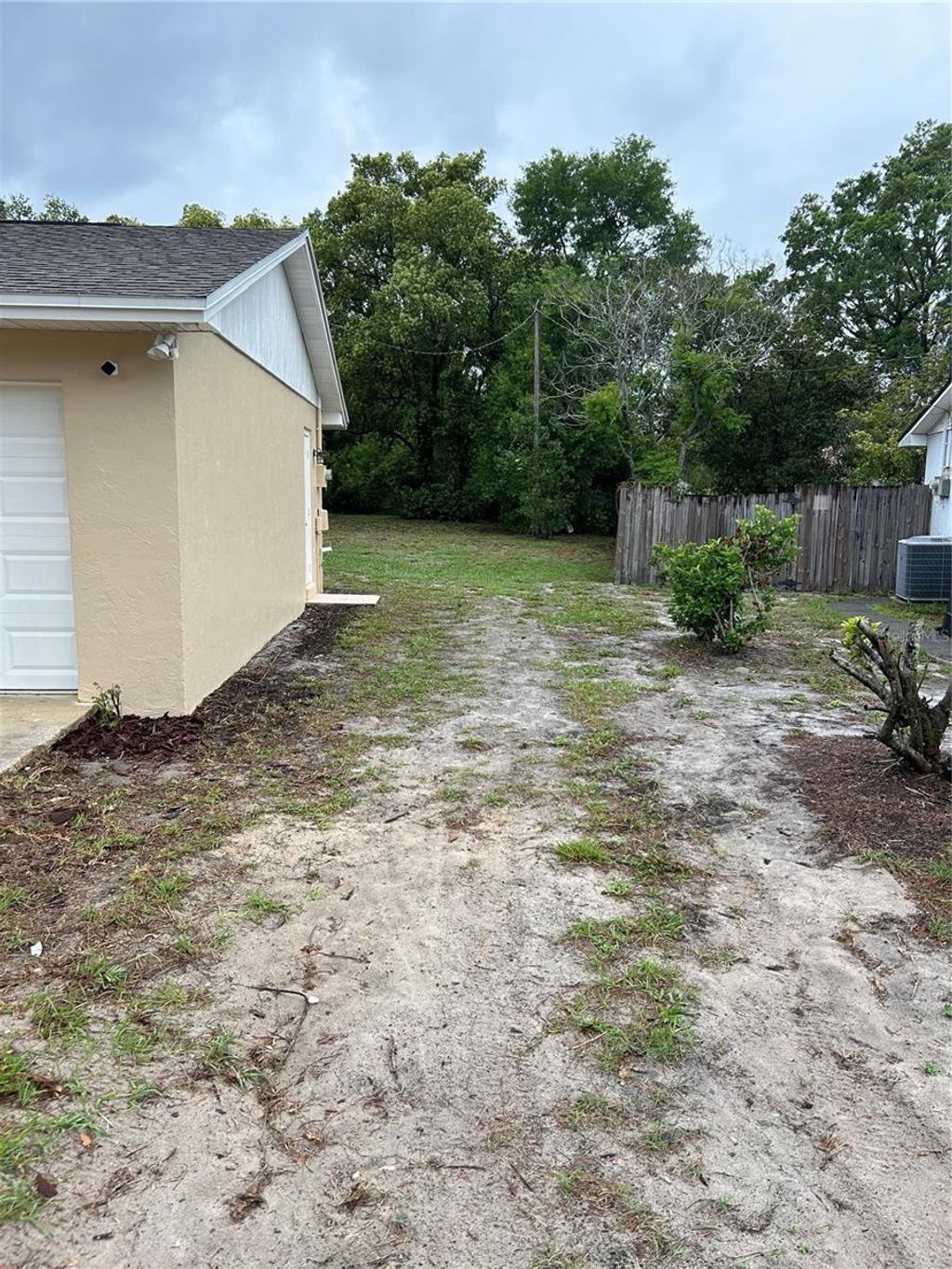 Photo of 1548 Baltimore Avenue, Deltona, FL 32725 (MLS # V4948387)