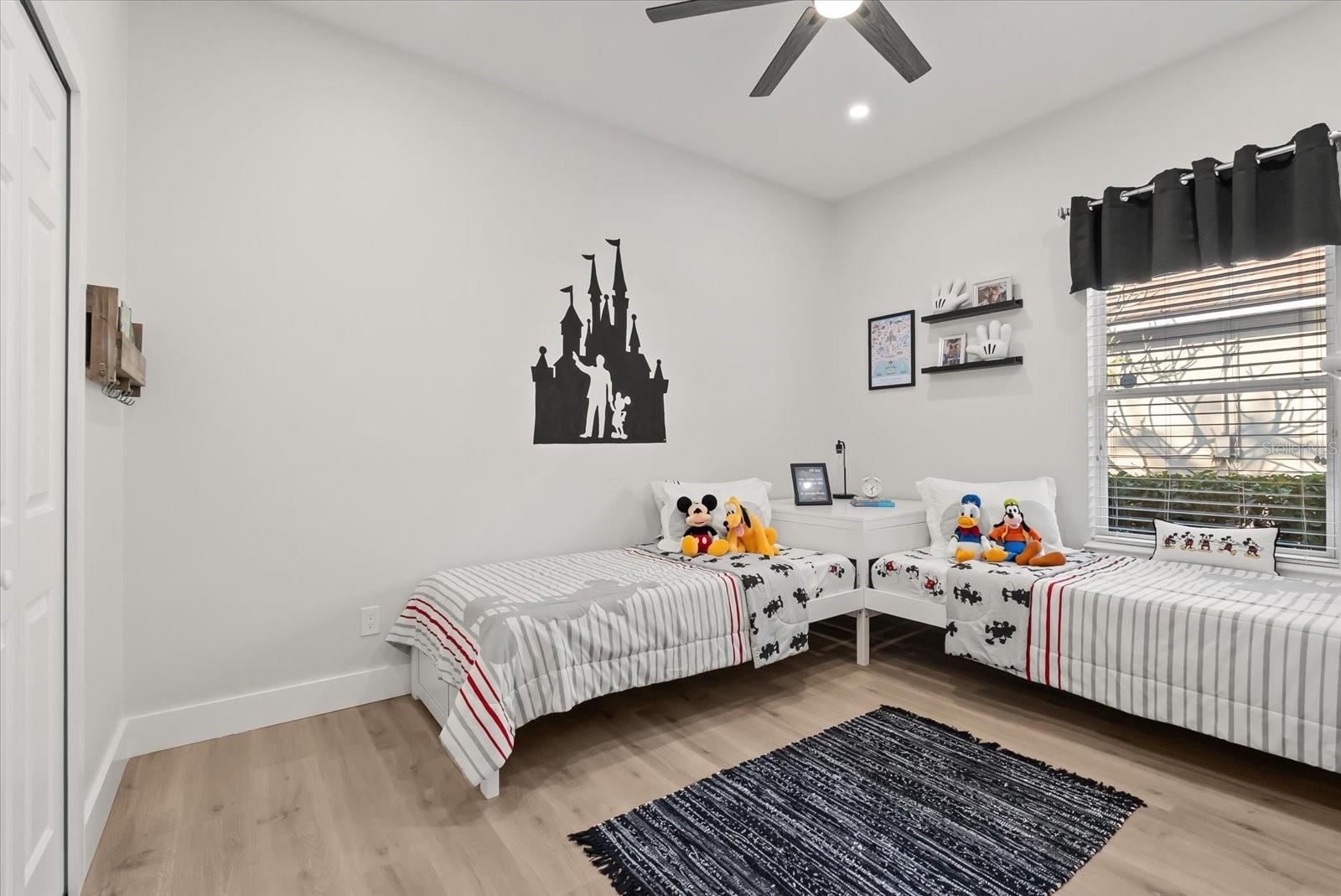 KENSINGTON PARK - Residential