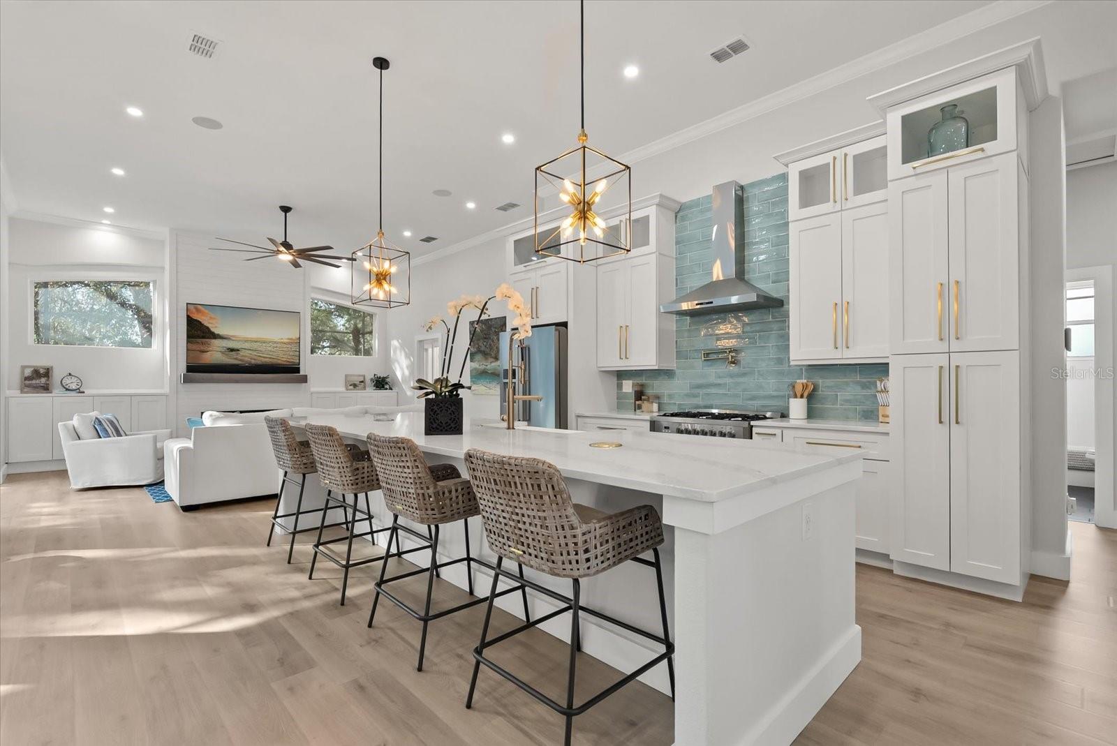 KENSINGTON PARK - Residential