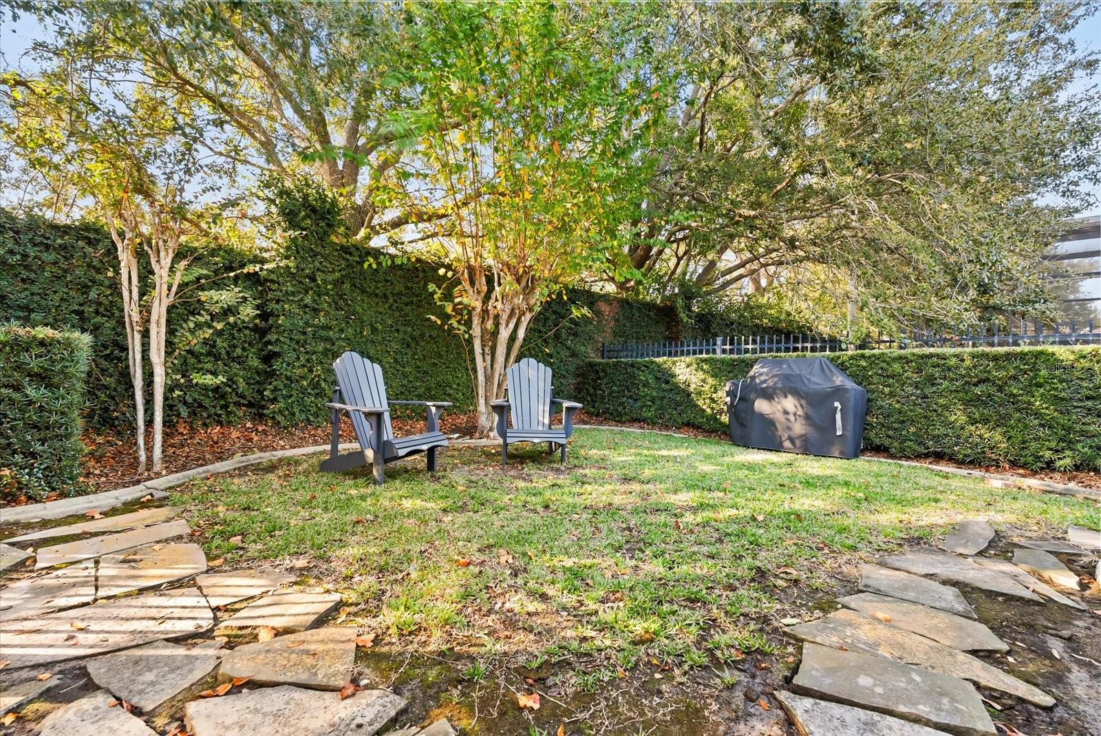 KENSINGTON PARK - Residential