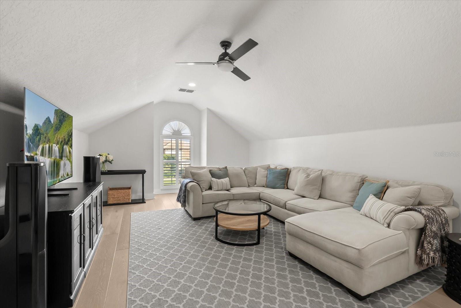 KENSINGTON PARK - Residential