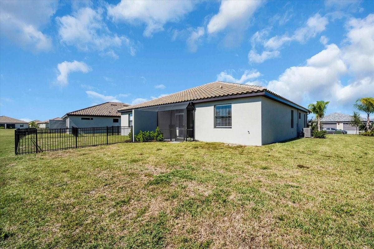 LORRAINE LAKES PH IIA - Residential Lease