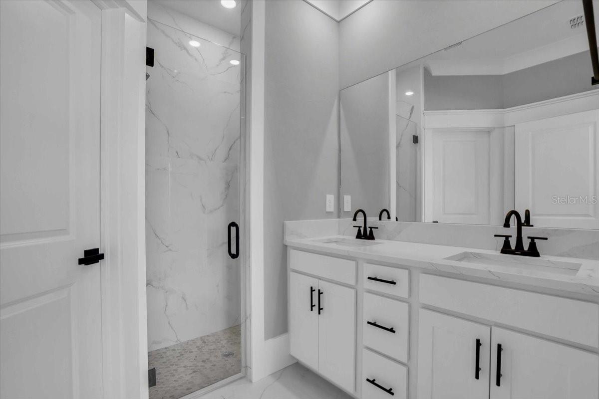 LORRAINE LAKES PH IIA - Residential Lease