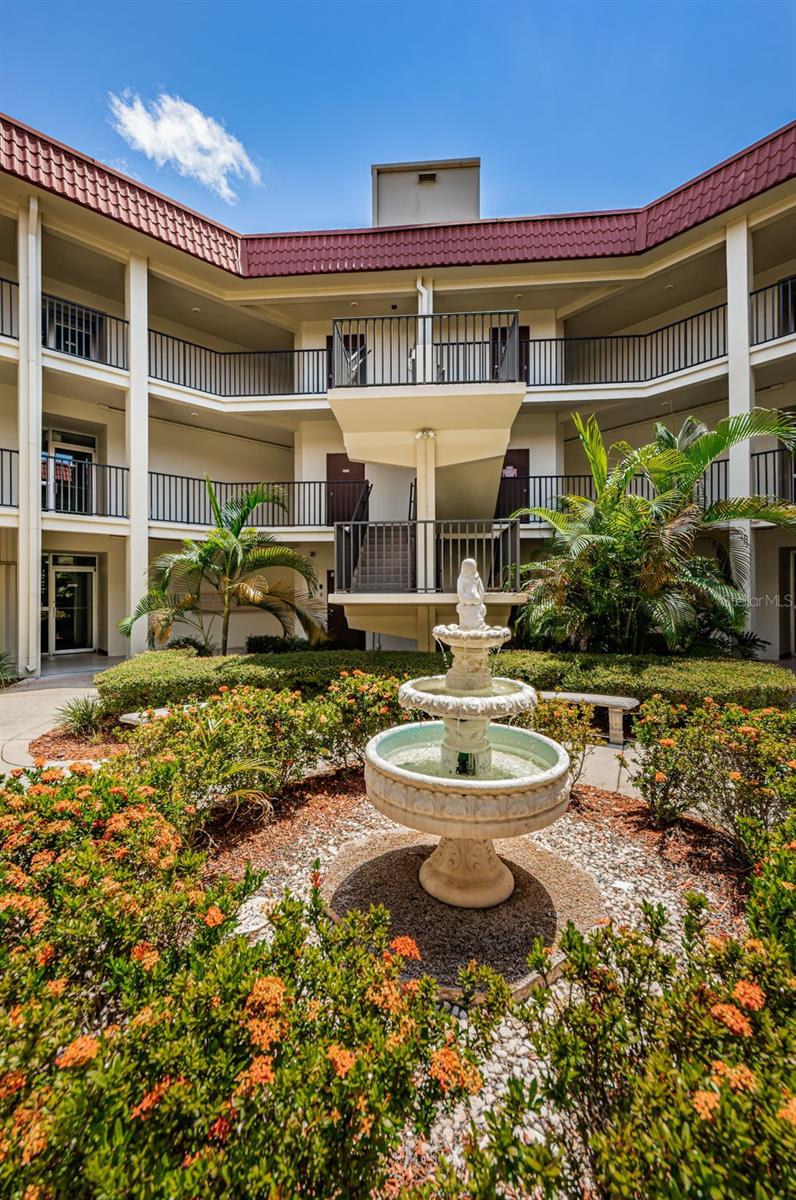 2700 BAYSHORE BOULEVARD 2204