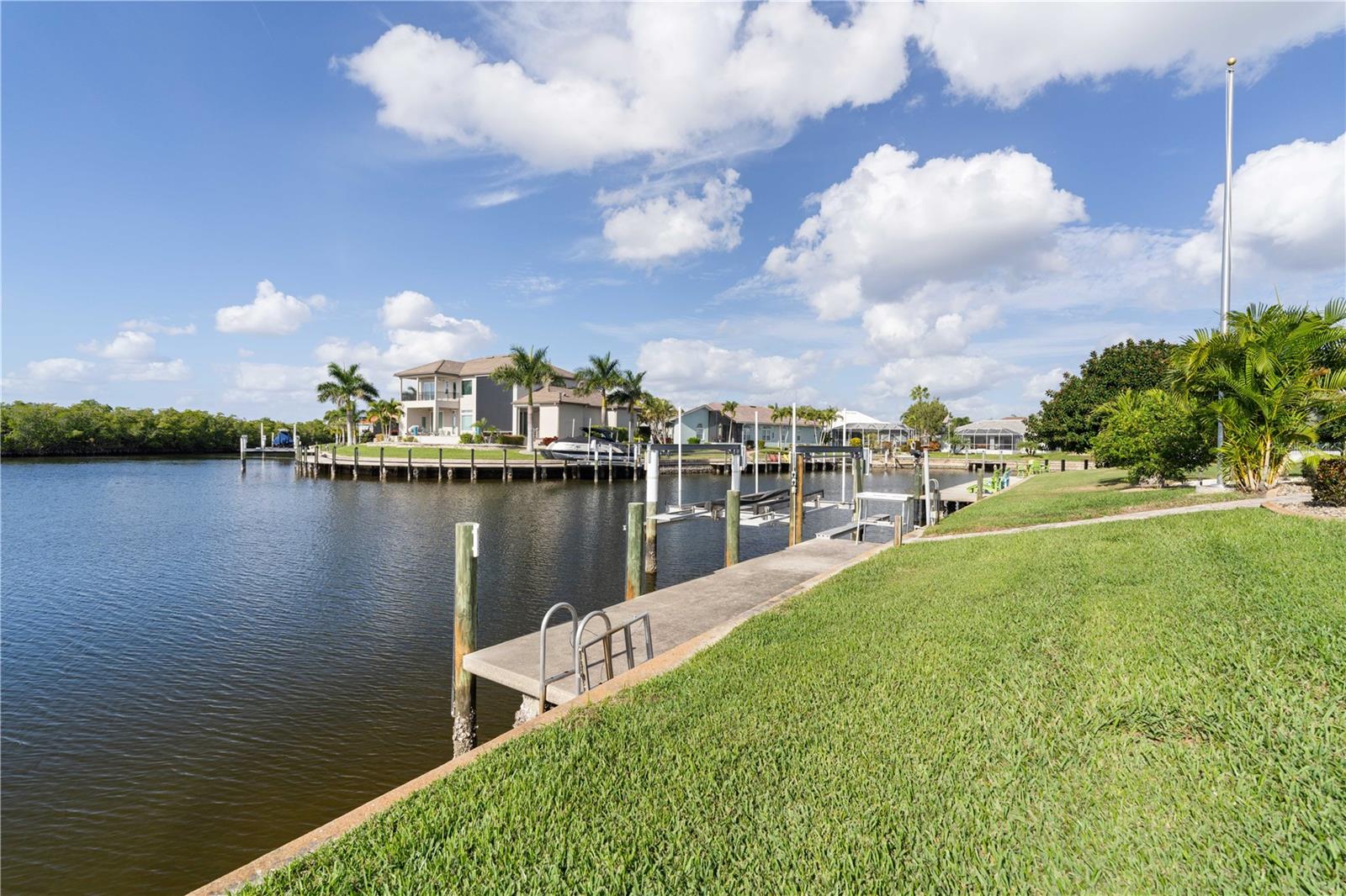 PUNTA GORDA ISLES SEC 15 - Residential