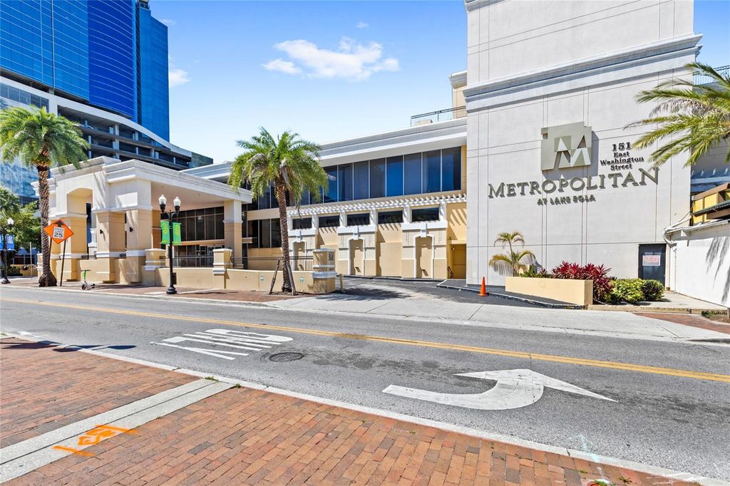 Photo of 151 E Washington Street #611, Orlando, FL 32801 (MLS # O6316718)