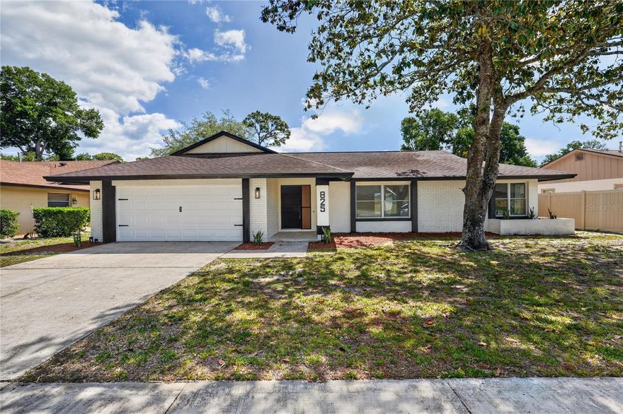Introducing this wonderfully located, charming, and cozy fully remodeled home in a prime Altamonte Springs neighborhood — where comfort, convenience, and lifestyle come together beautifully. With 1,702 square feet of well-designed living space, this residence offers 4 comfortable bedrooms and 2 modern bathrooms that create a warm and inviting atmosphere for everyday living. The two-car garage adds practicality and convenience for your daily routine.
What makes this area especially appealing is its proximity to local favorites like Zen Dumpling, Café Murano, VIDA Cocina & Tequila and Tibby’s New Orleans Kitchen. These dining experiences are just minutes from home and showcase the neighborhood’s vibrant, flavorful lifestyle.
Strategically situated, the property is approximately 2 miles from Altamonte Mall, 1 mile from I-4, 2 miles from Cranes Roost Park, and about 10 miles from downtown Orlando. An excellent opportunity for those seeking a move-in-ready home in a well-connected and enjoyable location.