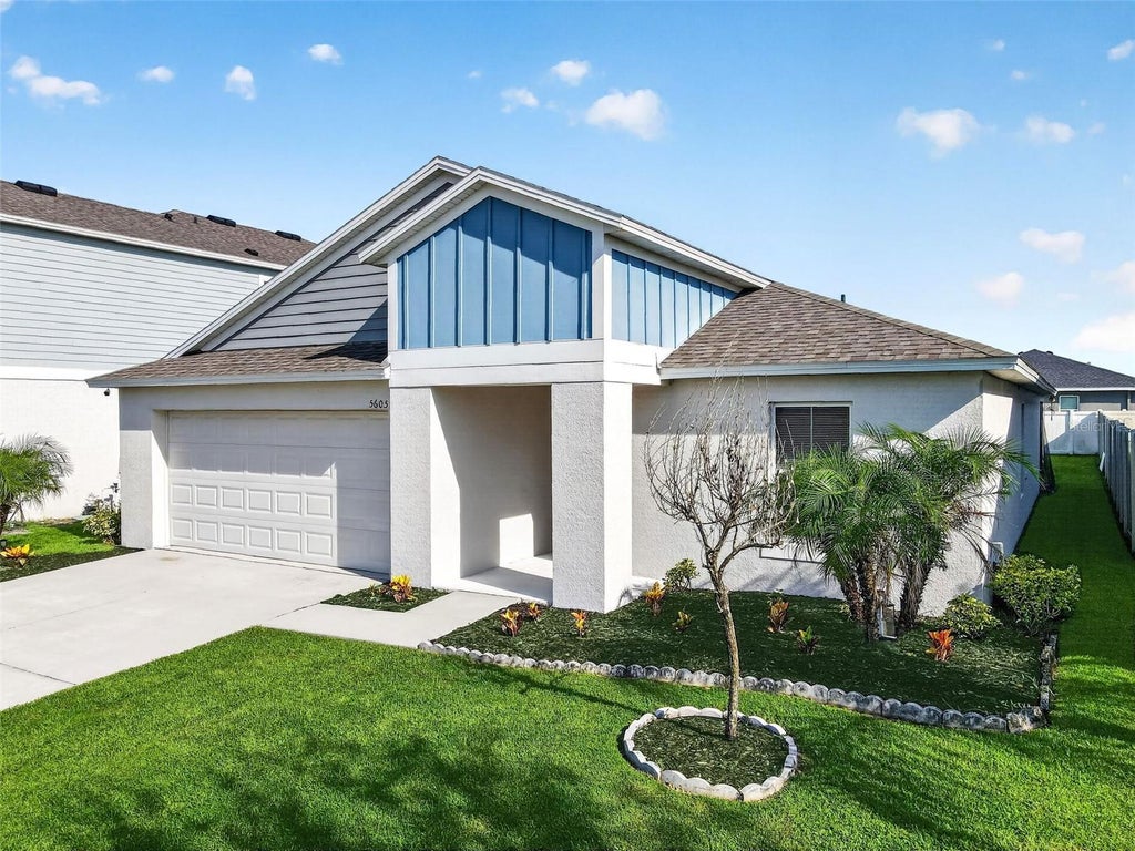 Photo of 5605 Arlington River Drive, Lakeland, FL 33811 (MLS # O6443484)
