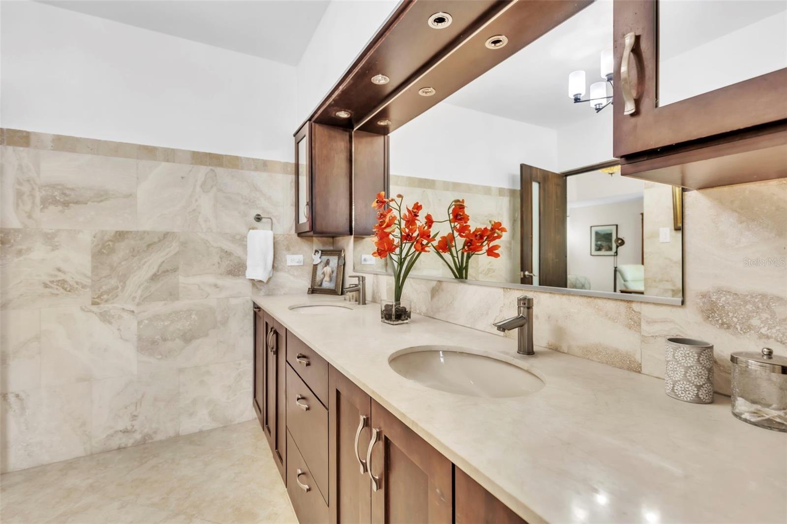 PALMAS PLANTATION - Residential Lease