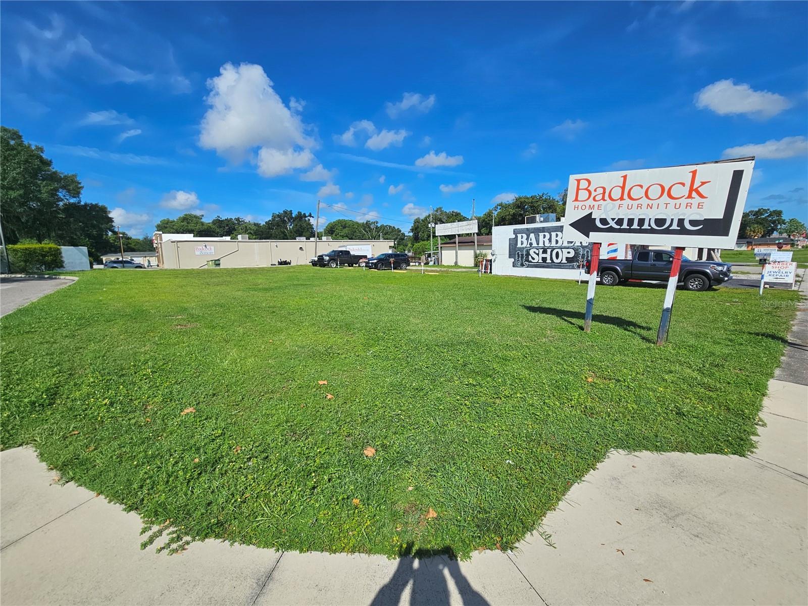 High visibility .24 acres with 75' of US301 frontage in heavy business corridor. Very broad and general zoning allows for a wide spectrum of approved uses. Frontage on US 301 and city alley along the rear. Cleared with minimal site prep needed for construction. Assemblage of adjacent parcels available with a 11,900 square feet retail building and a 24 space parking lot. Located .4 miles to city hall. Nearby national brand businesses include KFC, Little Caesars Pizza, Bank of America, Checkers, Burger King, Auto Zone, Advance Auto Parts, and Hungry Howies Pizza.