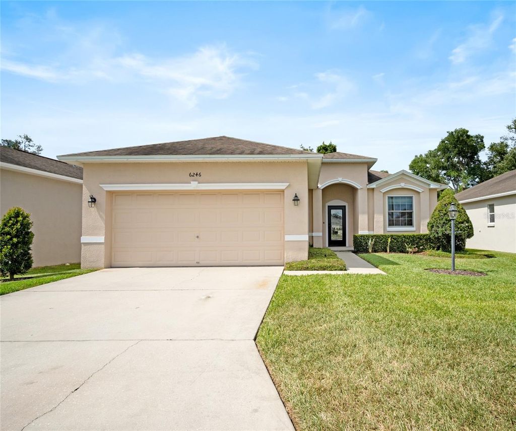 Photo of 6246 Silver Leaf Ln, Lakeland, FL 33813 (MLS # L4961533)