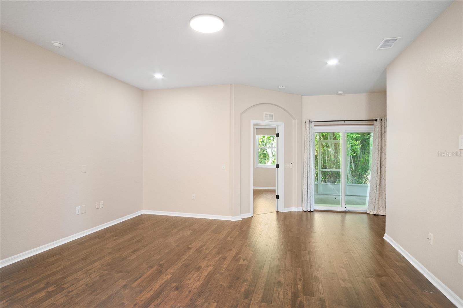 HALLAM PRESERVE EAST - Residential