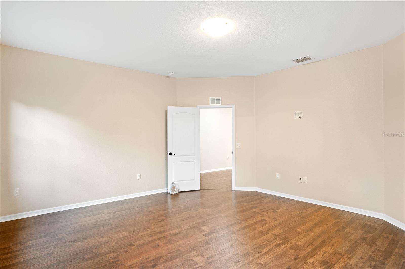 HALLAM PRESERVE EAST - Residential