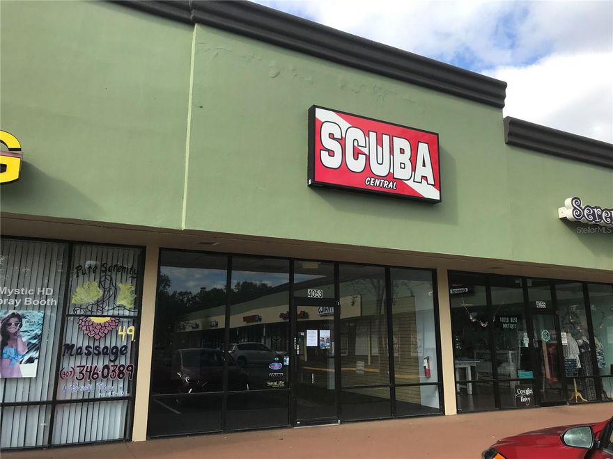Retail Space Available with 1,572 sq ft. Triple Net Lease.

St. Cloud Square is an 88,264-SF neighborhood retail center anchored by Fiesta Azul, CF Fitness, Planet Smoothie, Jackson Hewitt, and Greenberg Dental. Adjacent to Gator's Dockside and IHOP outparcels. Located alongside high-traffic Irlo Bronson Memorial Hwy (SR 192) with great visibility to its 44,000 vehicles a day.