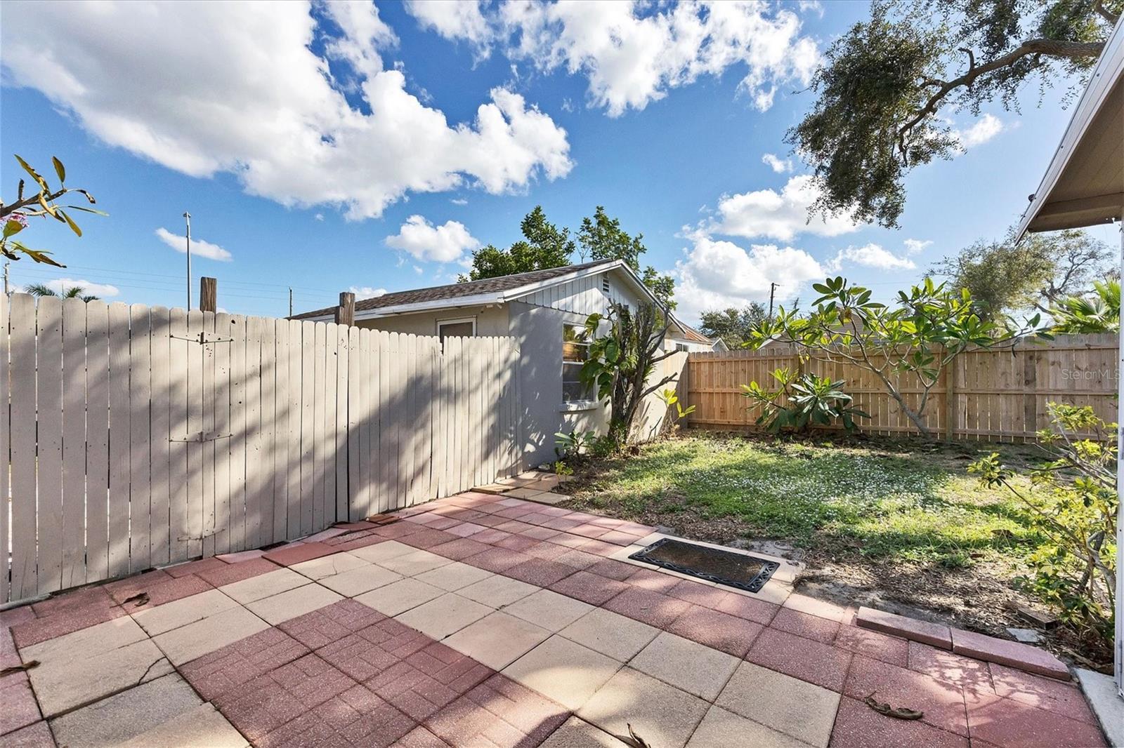 TYLER & DARLING ADD 01 - Residential Income