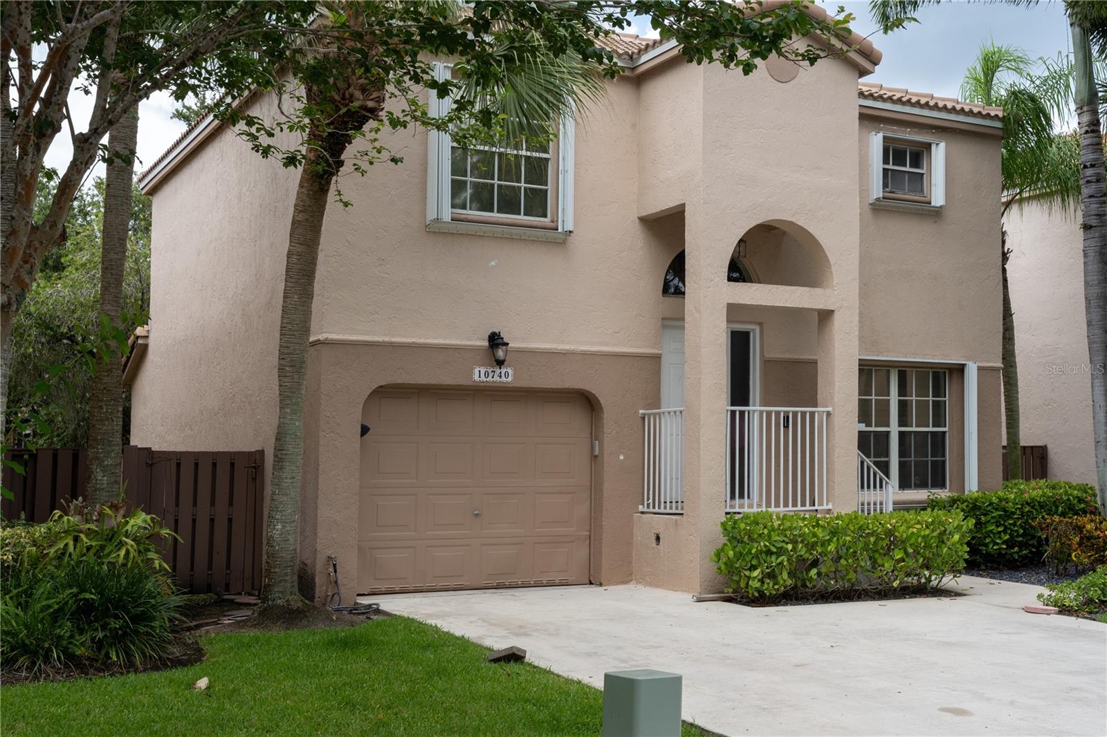 10740 NW 12TH MANOR