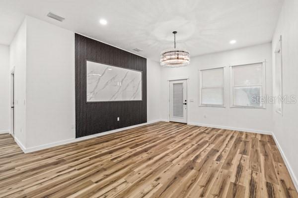 WASHINGTON SQUARE - Residential