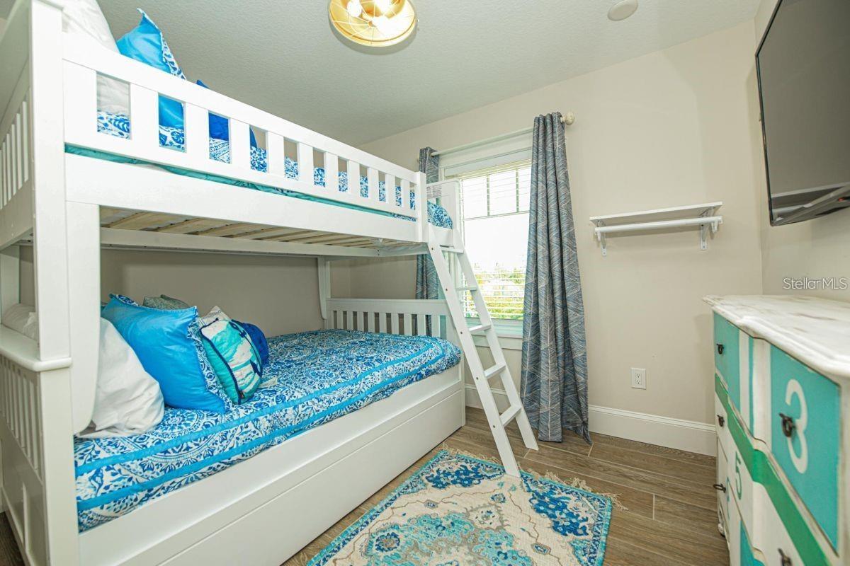 SARASOTA BEACH - Residential