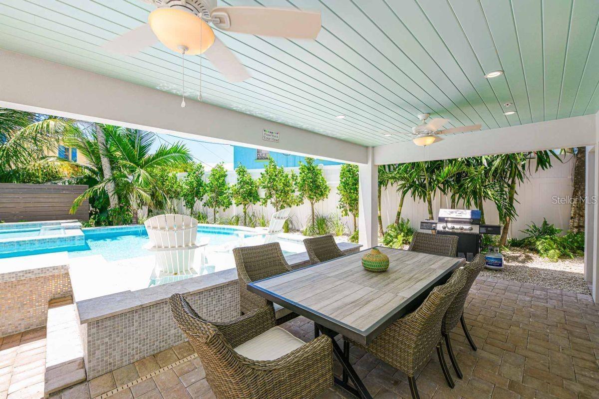 SARASOTA BEACH - Residential