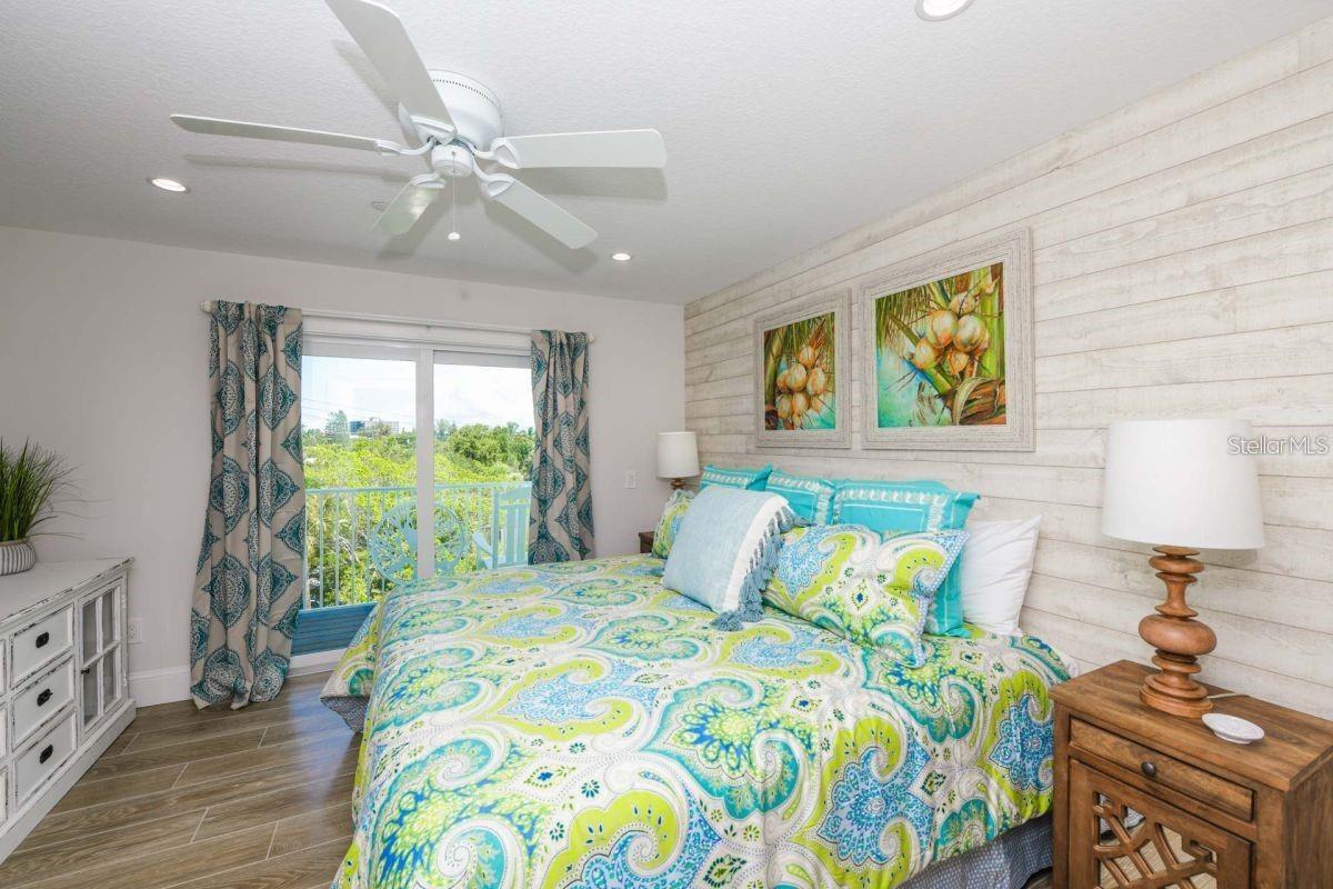 SARASOTA BEACH - Residential