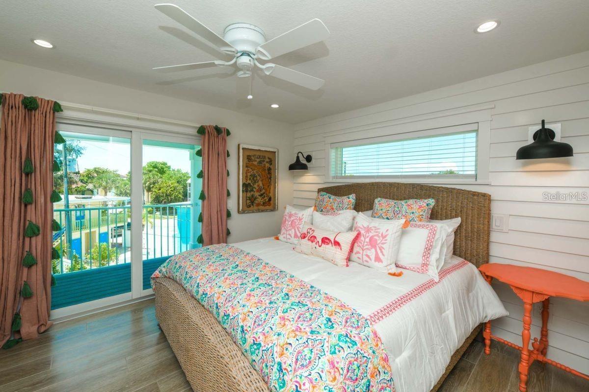 SARASOTA BEACH - Residential