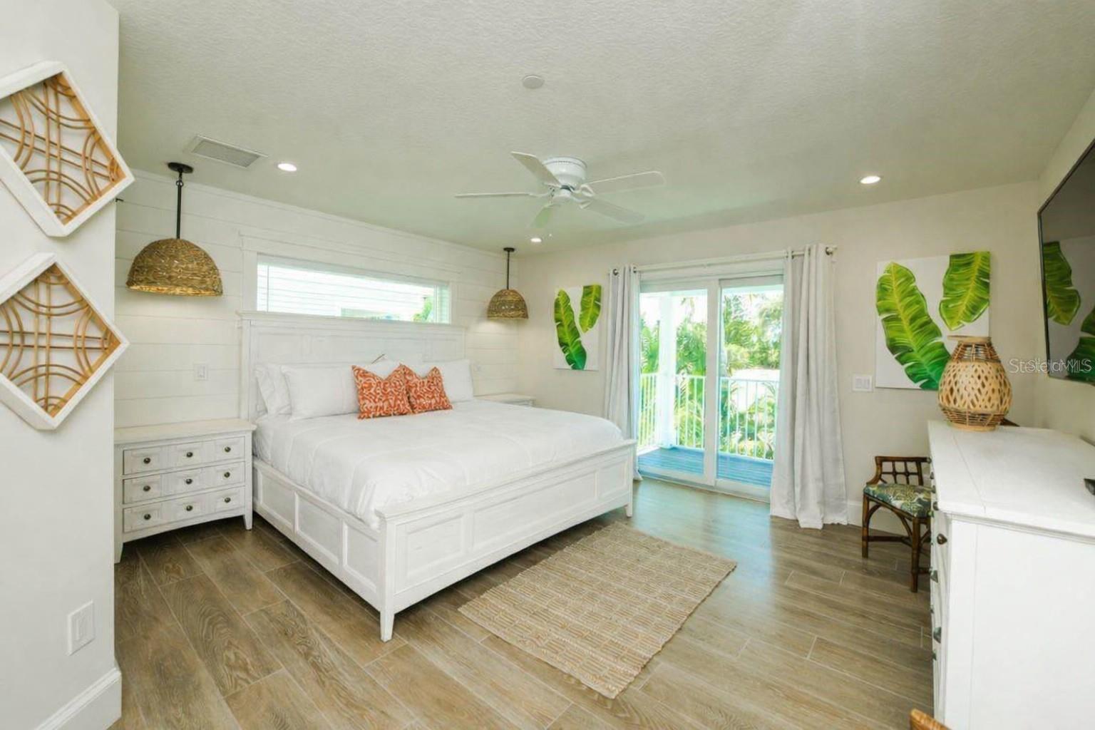 SARASOTA BEACH - Residential