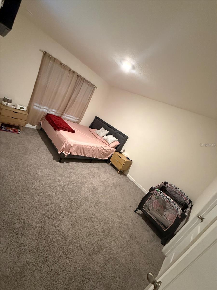 DELTONA LAKES UNIT 59 - Residential Lease